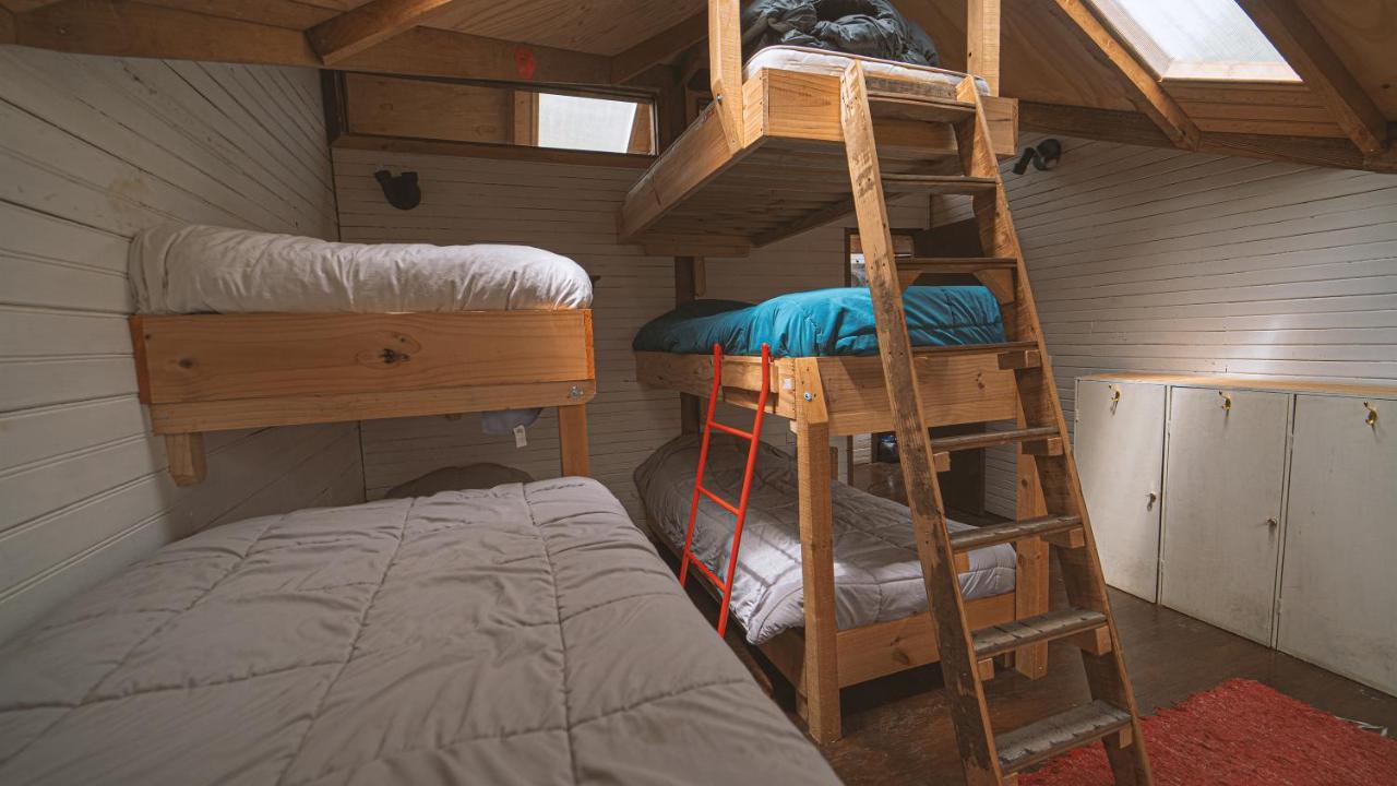 Hostal Climb House Puerto Varas Buitenkant foto